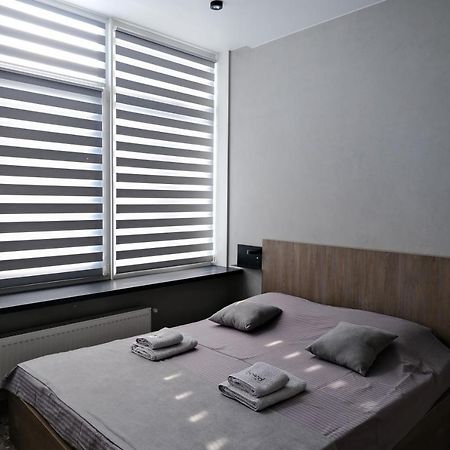 Board Apart Hotel Одеса Екстериор снимка