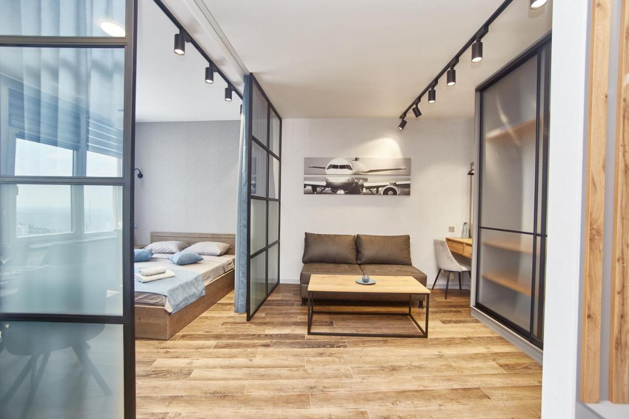 Board Apart Hotel Одеса Екстериор снимка