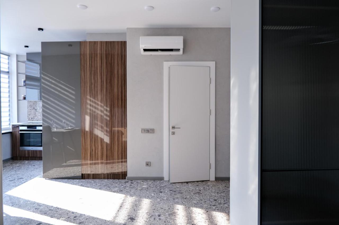 Board Apart Hotel Одеса Екстериор снимка